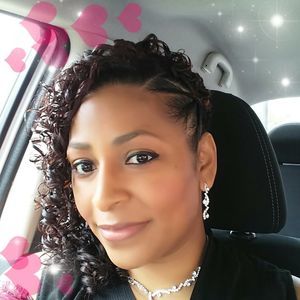 Meet your Posher, Iris